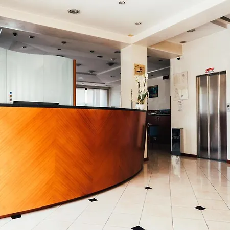 מלון Hotel Roof רימיני