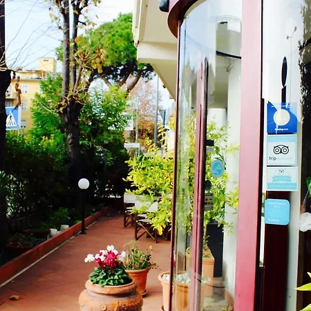 מלון Hotel Roof רימיני