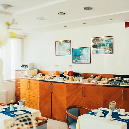 阿尔堪杰罗酒店 酒店 里米尼