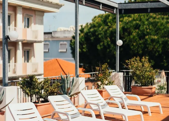 Roof Hotel